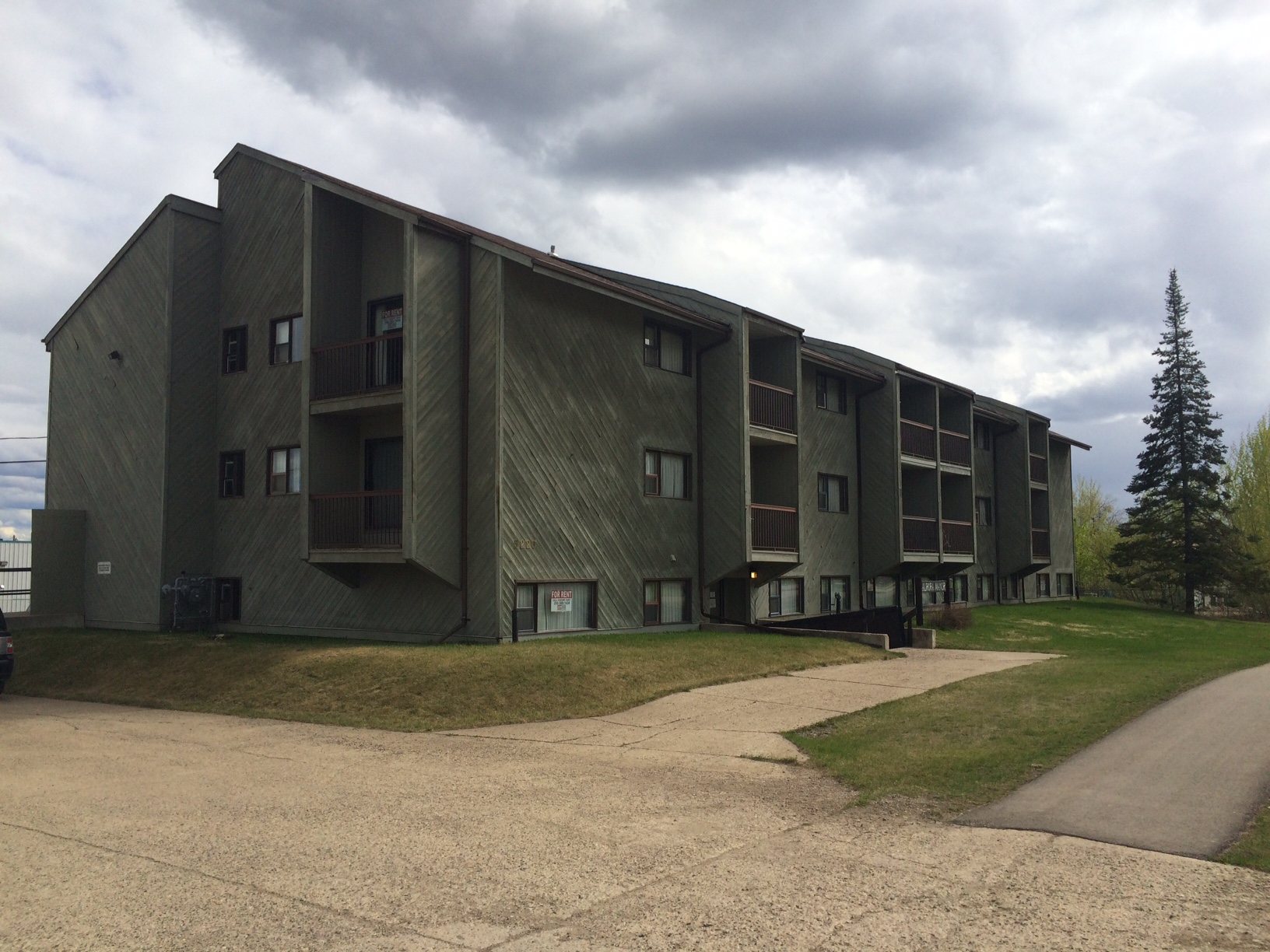 5220 49th Street - 202